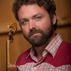 Folk music duet coming to Berlin